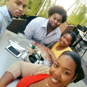 Meet your Posher, Thomas